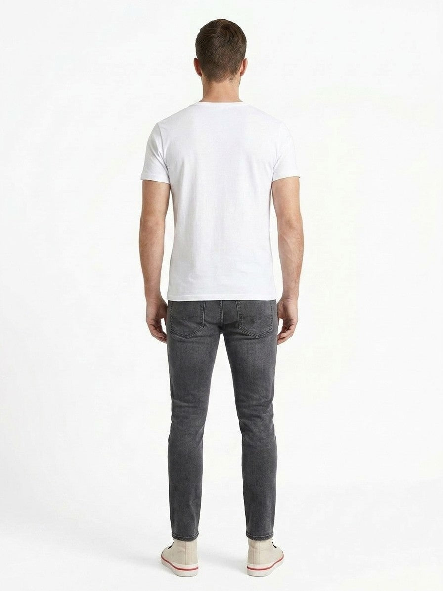 BK008800M004N70RD_model_back.jpg