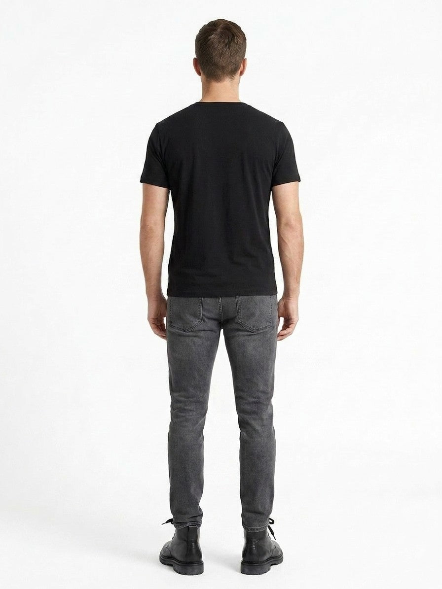 BO040619H001N01BK_model_back.jpg