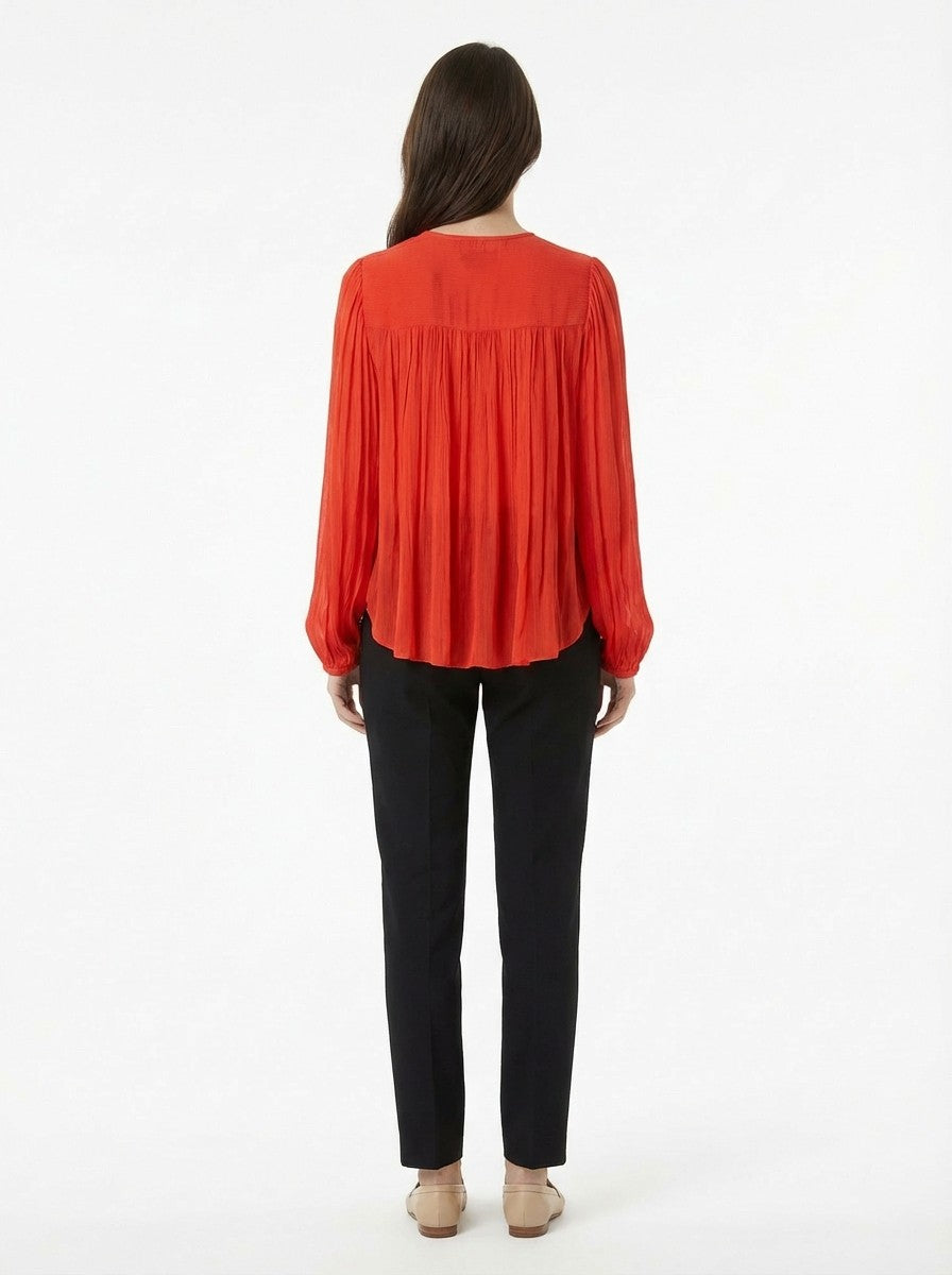 HT233522E028I11PR_model_back.jpg