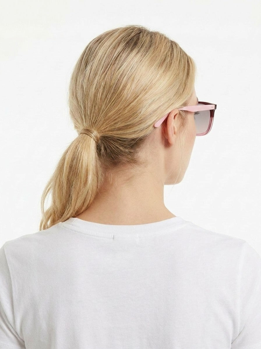 IM001NS0M001LLHFU1_model_back.jpg