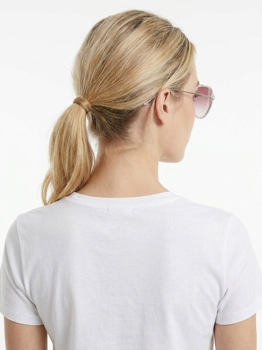 IM0038S0M005L9FZ3X_model_back.jpg