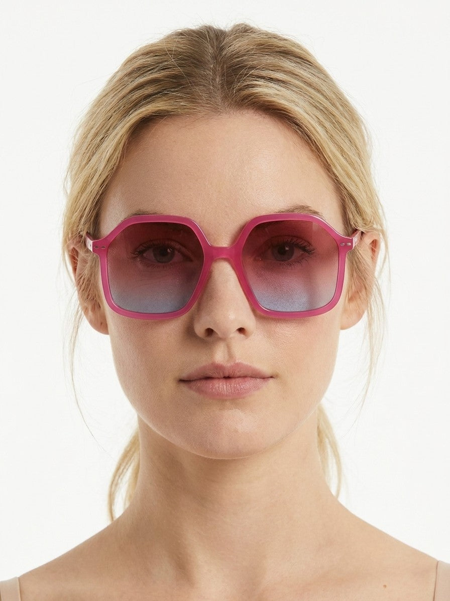 IM0049S0M002LMU1O9_model_front.jpg