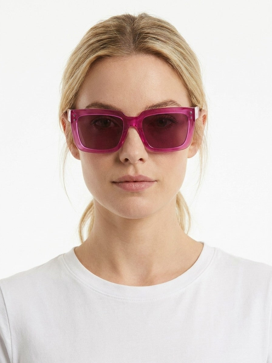 IM005NS0M001L35JVQ_model_front.jpg