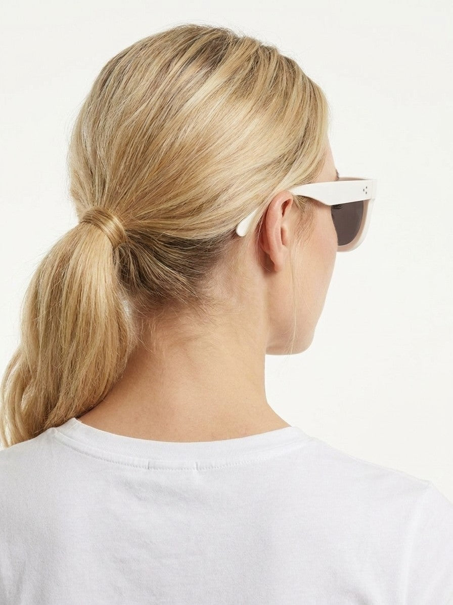 IM0075S0M001LSZJIR_model_back.jpg