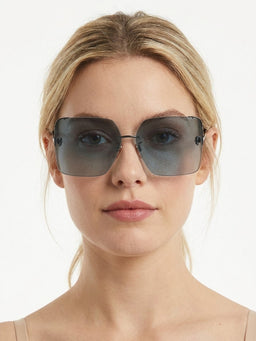 IM0081S0M007L1EDQT_model_front.jpg
