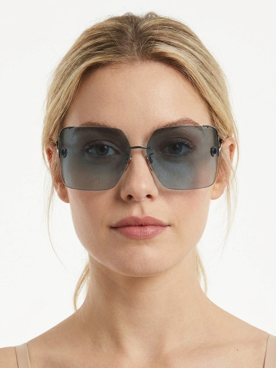 IM0081S0M007L1EDQT_model_front.jpg